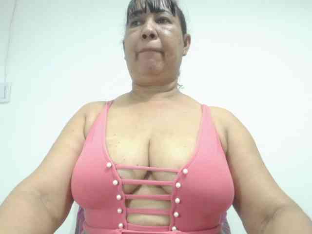 MilfPleasure1 webcam