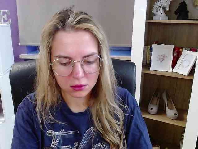 Soft-Zoey webcam