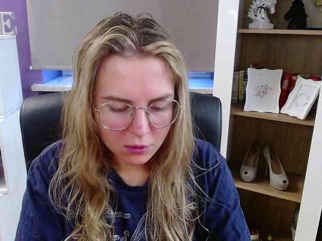 Soft-Zoey webcam