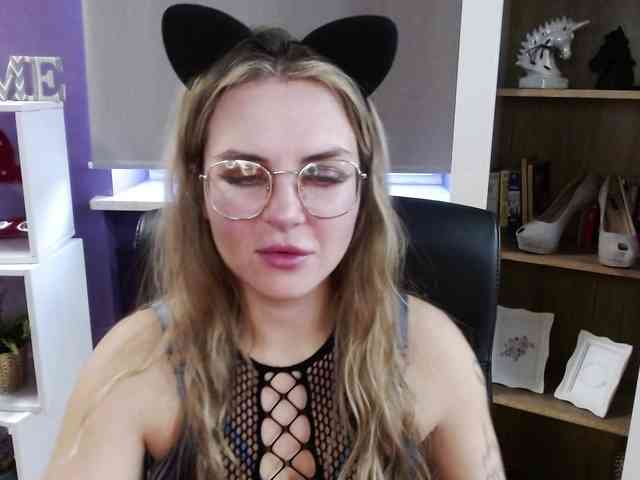 Soft-Zoey webcam