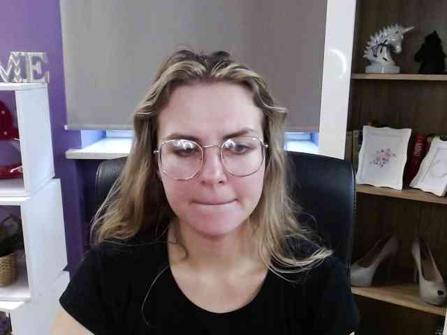Soft-Zoey webcam