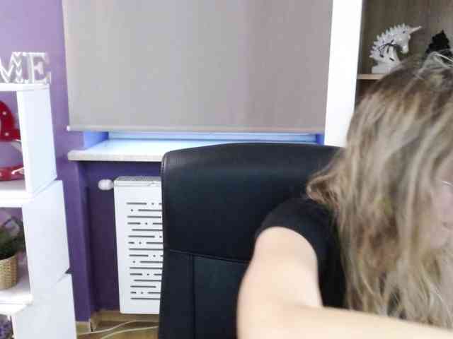 Soft-Zoey webcam