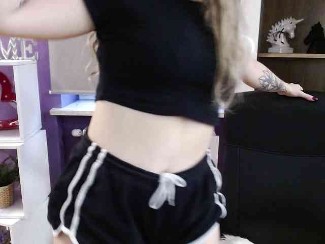 Soft-Zoey webcam