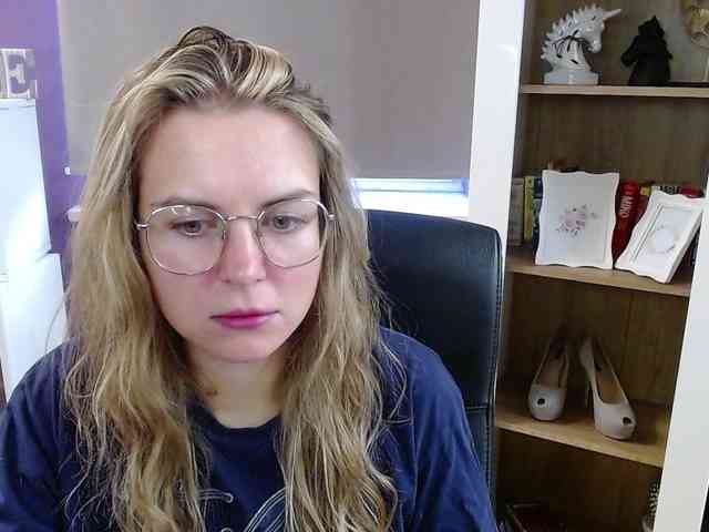 Soft-Zoey webcam