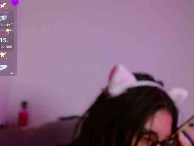 Red-moonn webcam