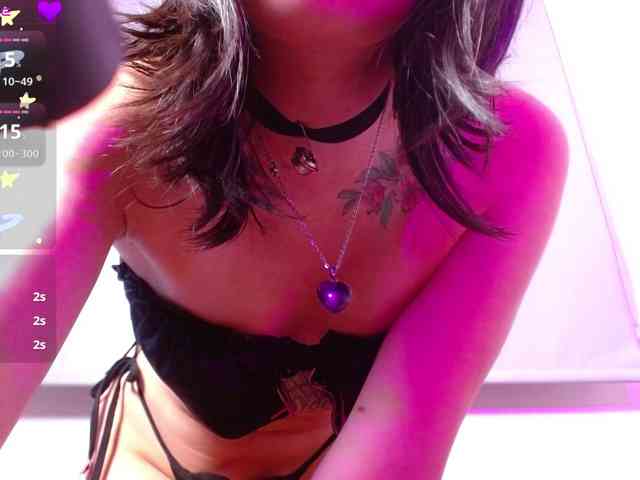 Red-moonn webcam
