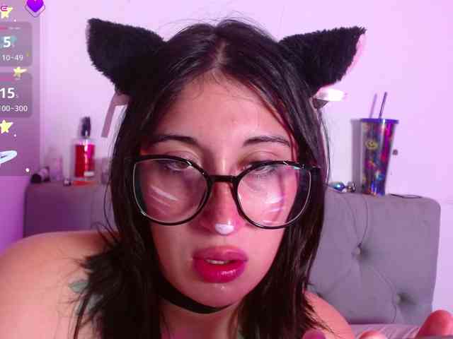 Red-moonn webcam