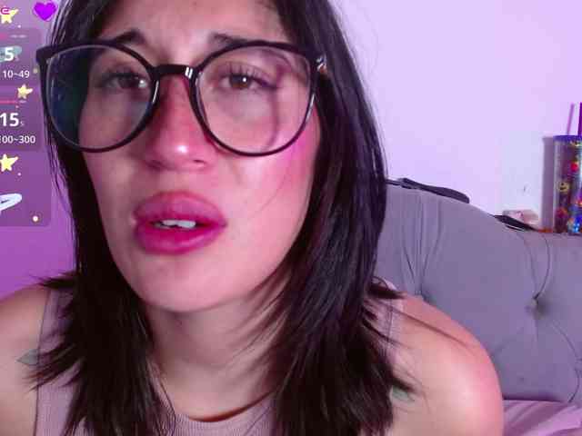 Red-moonn webcam