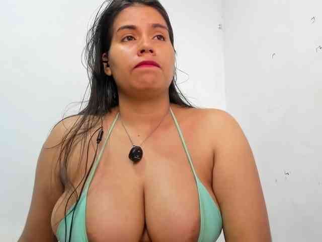 roxanahills_ webcam