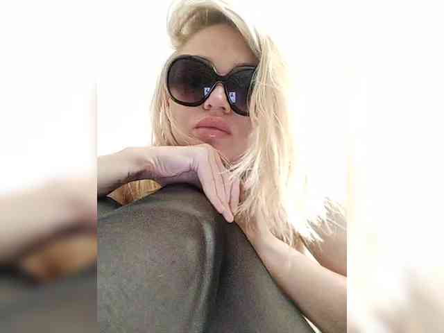 Milka_Milf webcam