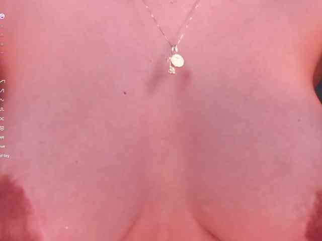 LizzHamilton webcam
