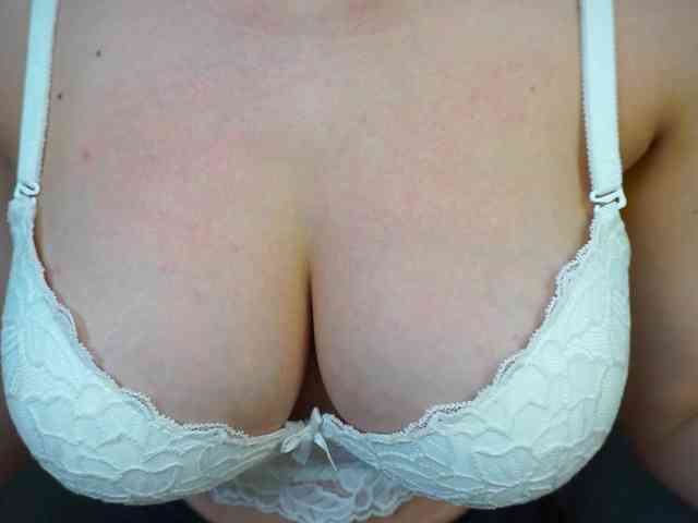 dee_zee webcam