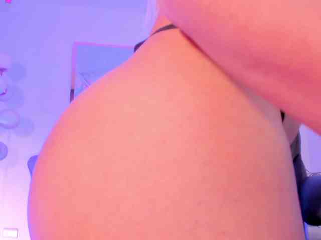 ZoePresley1 webcam