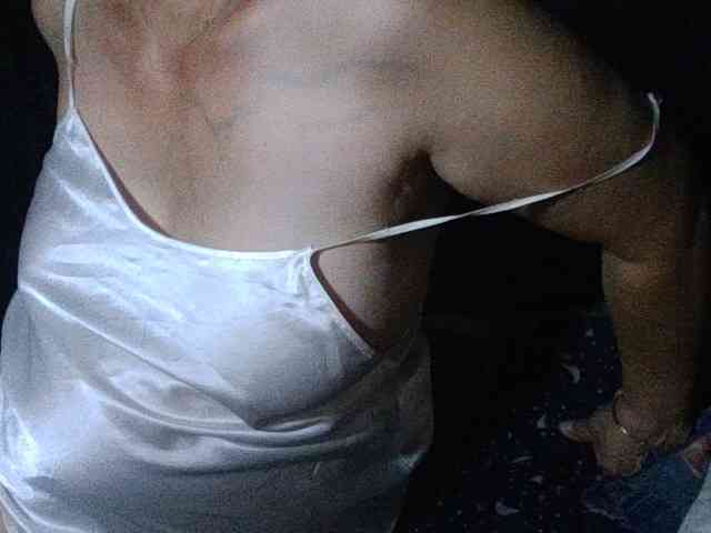 HotSqrt4u webcam