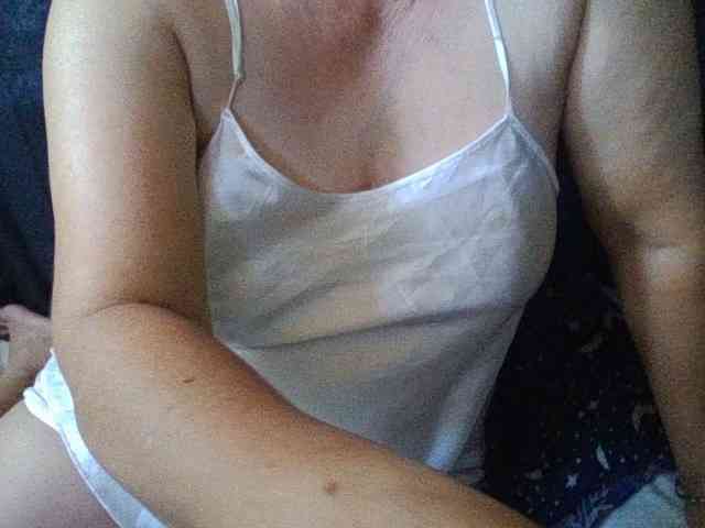 HotSqrt4u webcam