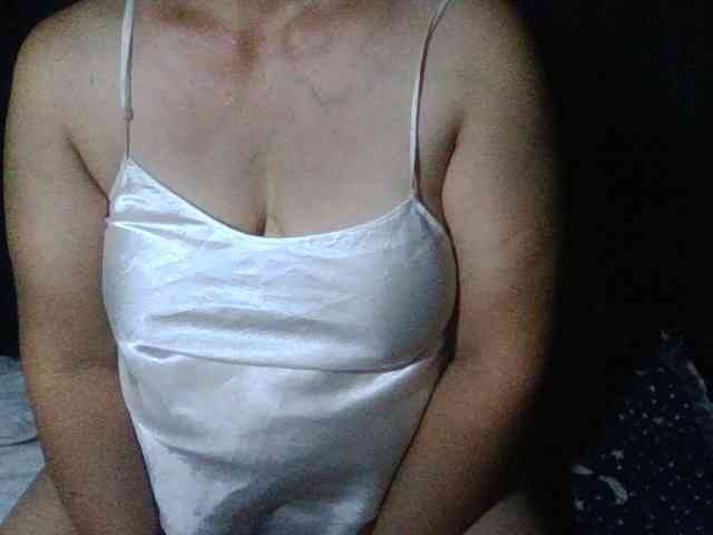 HotSqrt4u webcam