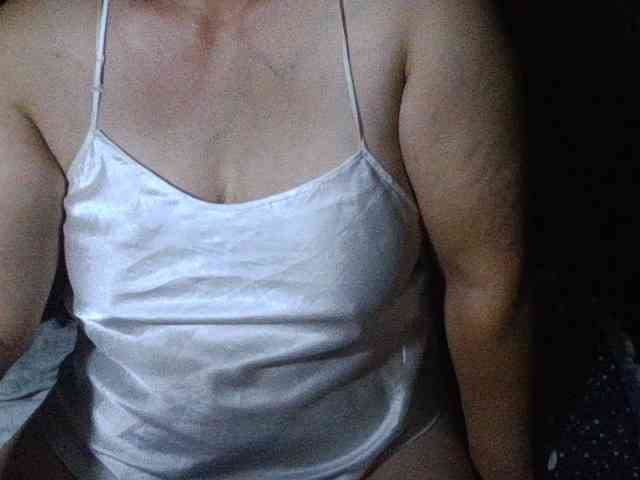 HotSqrt4u webcam