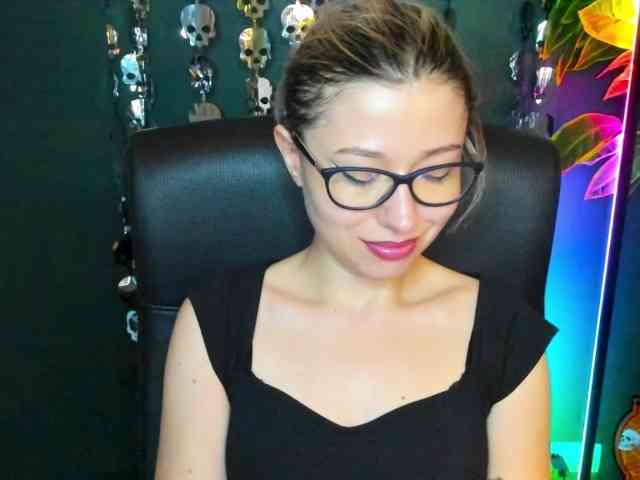 xxHeidiLove webcam