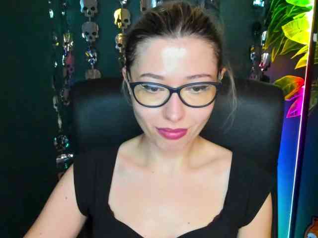 xxHeidiLove webcam