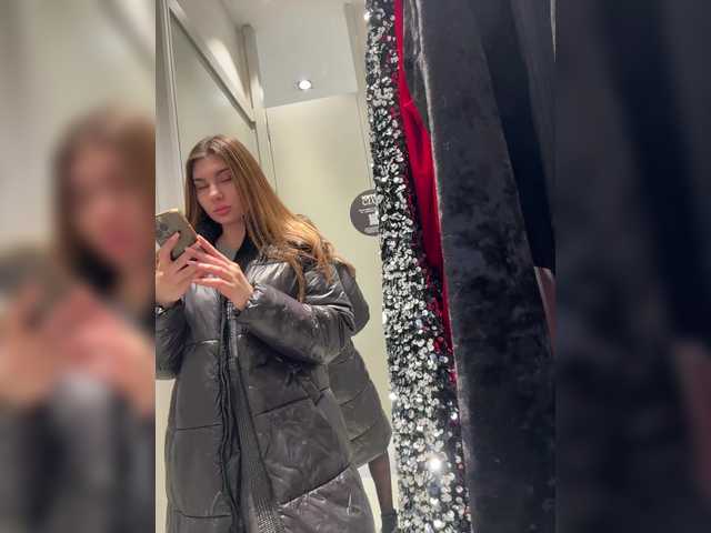 Vai a chattare su -EmilyBaby- -EmilyBaby-