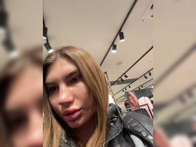 Accedi alla chat con il nickname -EmilyBaby- -EmilyBaby-