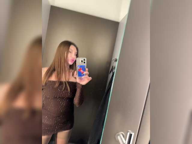 Vai a chattare su -EmilyBaby- -EmilyBaby-