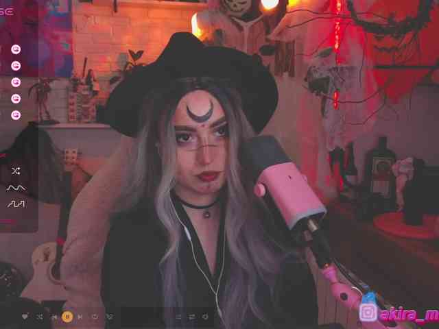 AkiraMiyaMur webcam