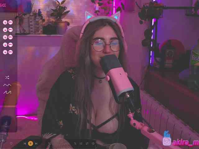 AkiraMiyaMur webcam
