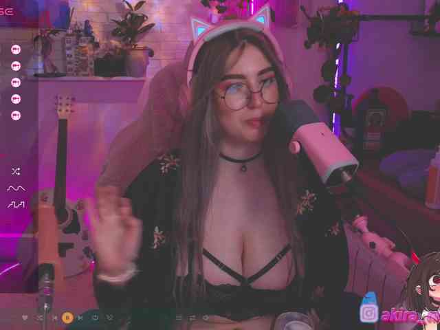 AkiraMiyaMur webcam