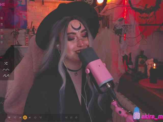 AkiraMiyaMur webcam