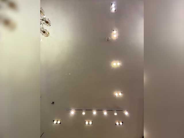 Vai a chattare su KROSHKA_N KROSHKA_N