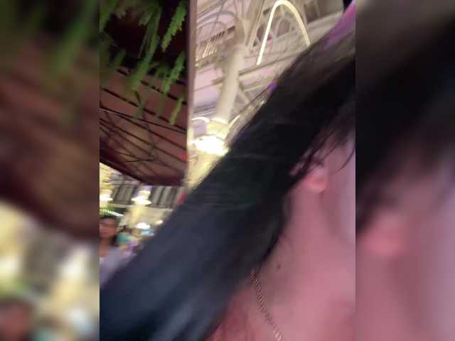 Vai a chattare su KROSHKA_N KROSHKA_N