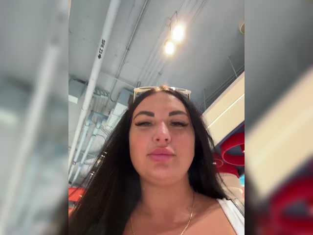 Vai a chattare su KROSHKA_N KROSHKA_N