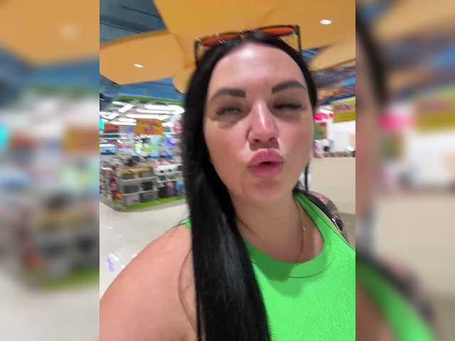 Vai a chattare su KROSHKA_N KROSHKA_N