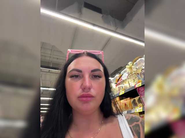 Vai a chattare su KROSHKA_N KROSHKA_N