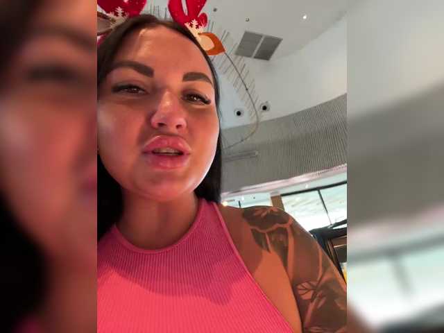 Vai a chattare su KROSHKA_N KROSHKA_N