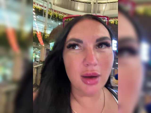 Vai a chattare su KROSHKA_N KROSHKA_N