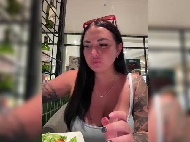 Vai a chattare su KROSHKA_N KROSHKA_N