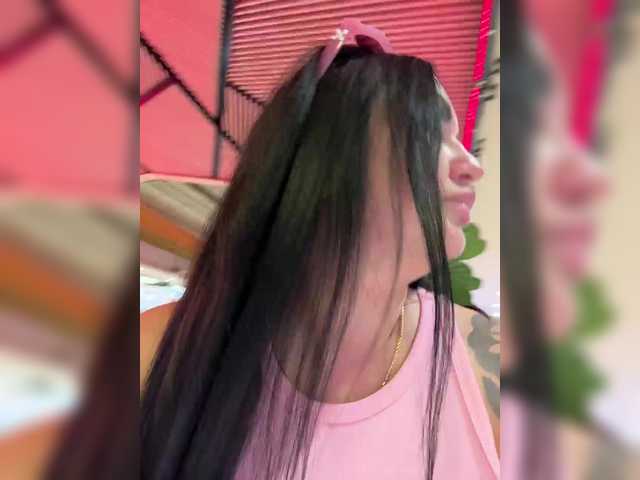 Vai a chattare su KROSHKA_N KROSHKA_N