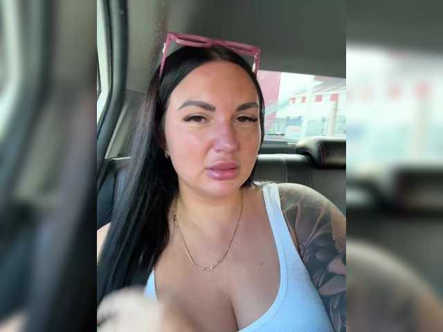 Entra en el chat con el modelo KROSHKA_N KROSHKA_N