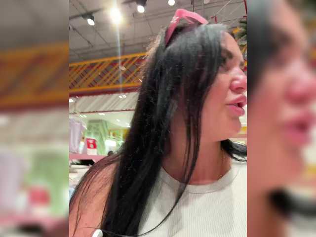 Vai a chattare su KROSHKA_N KROSHKA_N