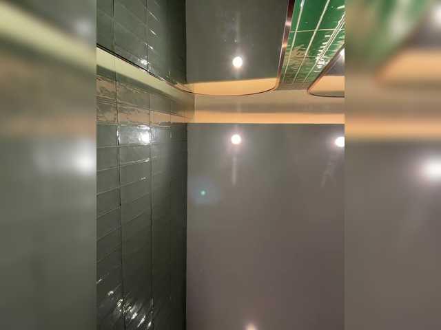 Entra en el chat con el modelo KROSHKA_N KROSHKA_N