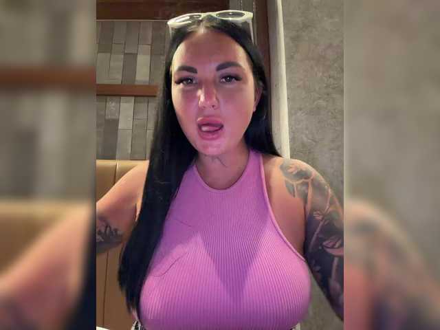 Vai a chattare su KROSHKA_N KROSHKA_N