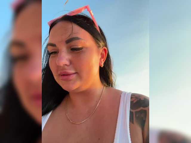 Entra en el chat con el modelo KROSHKA_N KROSHKA_N