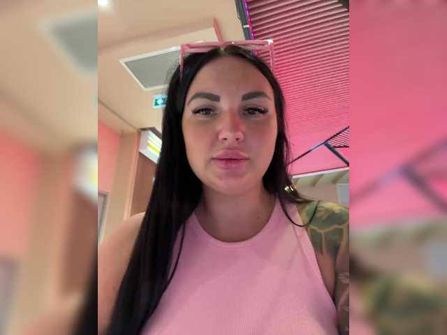 Vai a chattare su KROSHKA_N KROSHKA_N