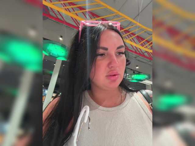 Accedi alla chat con il nickname KROSHKA_N KROSHKA_N