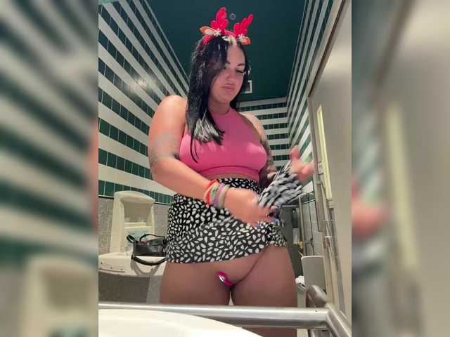 Vai a chattare su KROSHKA_N KROSHKA_N