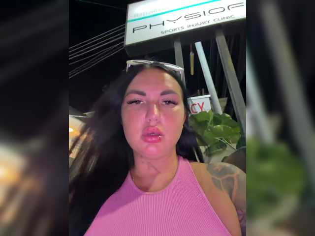 Gratis Live Sexcam mit KROSHKA_N KROSHKA_N