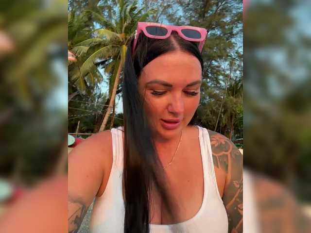 Vai a chattare su KROSHKA_N KROSHKA_N