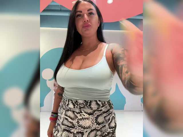 Vai a chattare su KROSHKA_N KROSHKA_N